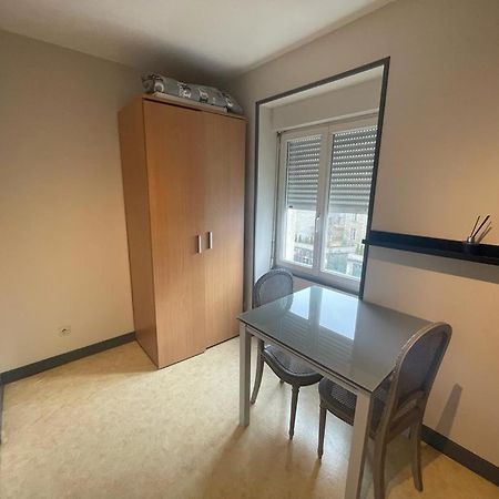 Studio Agreable Et Lumineux Apartment Niort Luaran gambar