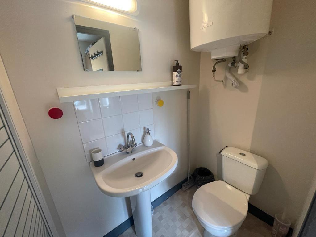 Studio Agreable Et Lumineux Apartment Niort Luaran gambar