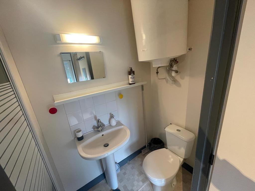 Studio Agreable Et Lumineux Apartment Niort Luaran gambar